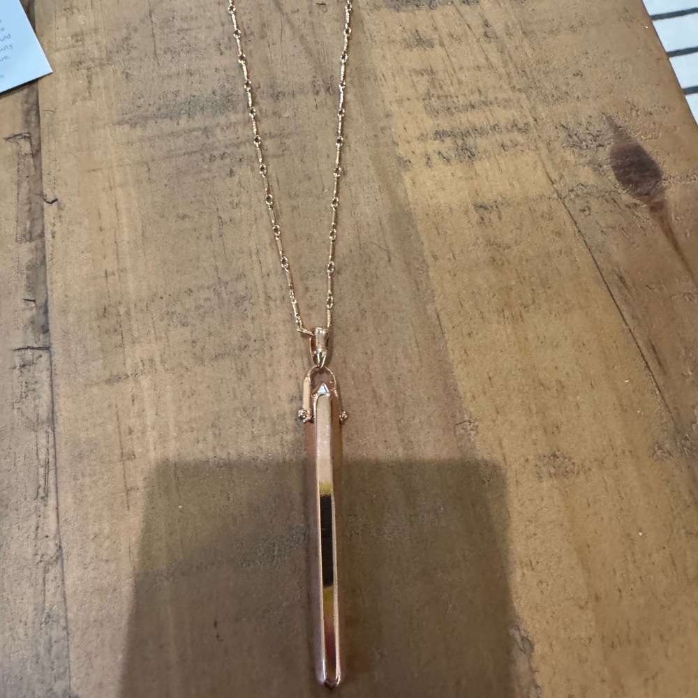 Stella & Dot Renegade Pendant - Rose Gold